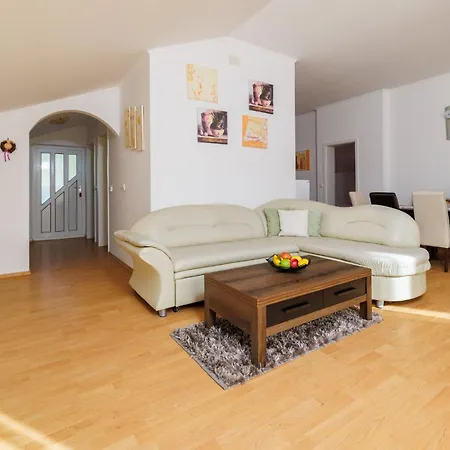 Krpan Apartment *